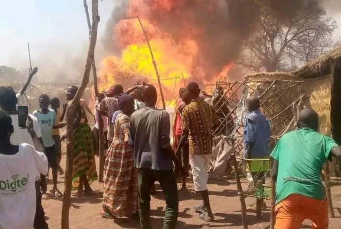Fire razes down in Chimel Market (Udhum) Nothern Bhar El Ghazal State Fire razes down in Chimel Market (Udhum) Nothern Bhar El Ghazal State